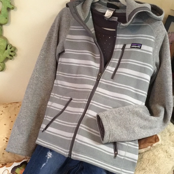 Patagonia Tops - Unique Patagonia Striped Hoodie Warm Functional M!